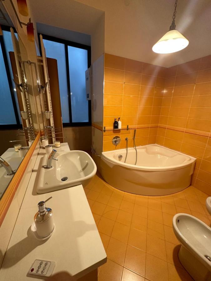 Carme Guest House Napels Buitenkant foto