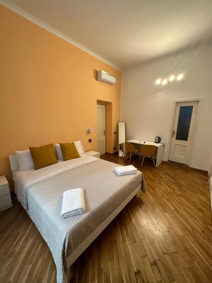 Carme Guest House Napels Buitenkant foto