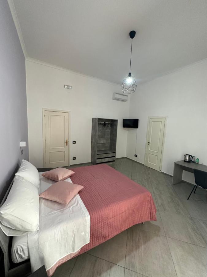 Carme Guest House Napels Buitenkant foto