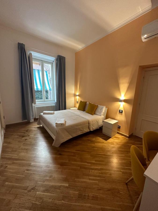 Carme Guest House Napels Buitenkant foto